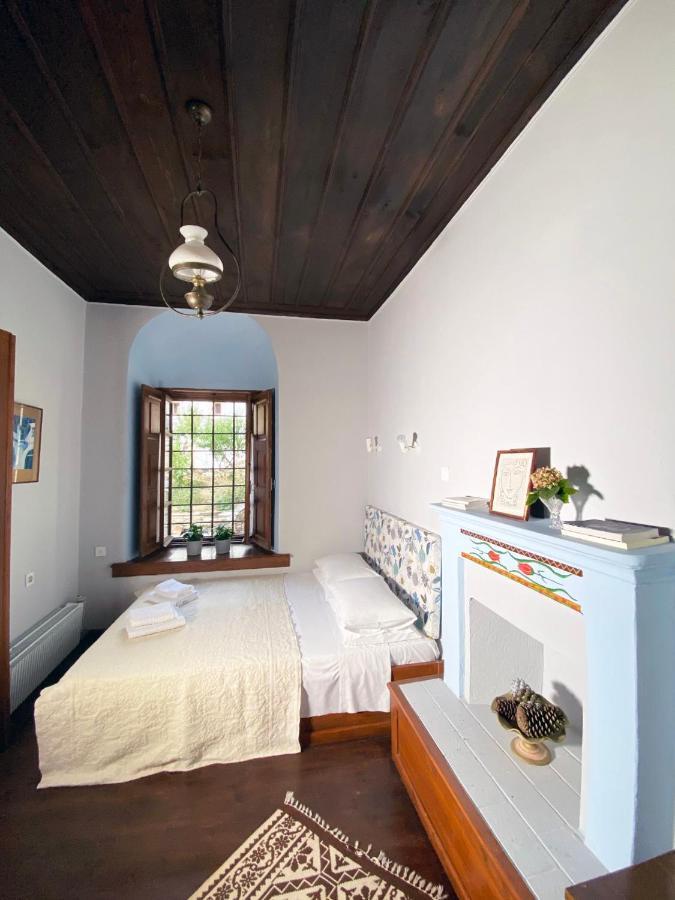 Hotel Alatinos à Pinakátai Extérieur photo